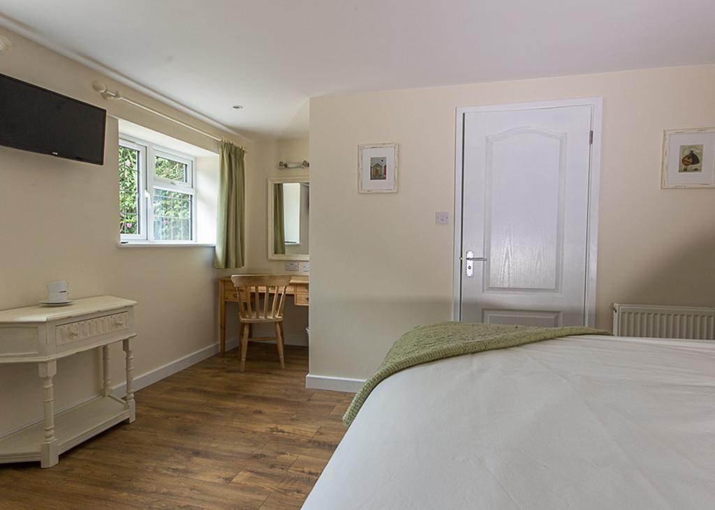 Amberwood Bed And Breakfast Lymington Habitación foto